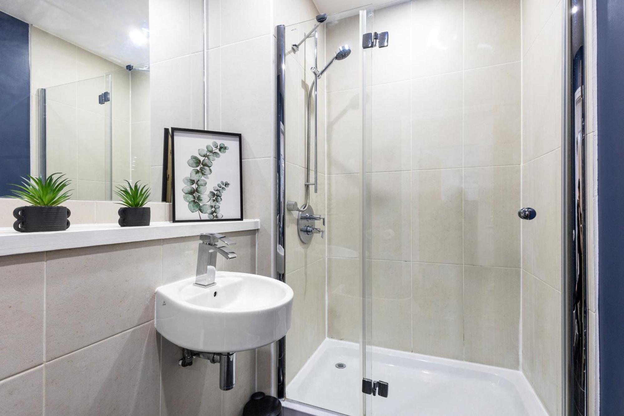 Bullring Lux Suite, New Street Free Netflix - Free Secure Parking- Sleeps 6 Birmingham Exterior foto