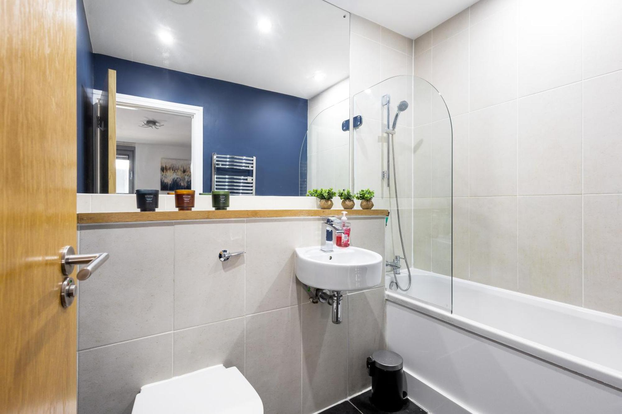 Bullring Lux Suite, New Street Free Netflix - Free Secure Parking- Sleeps 6 Birmingham Exterior foto